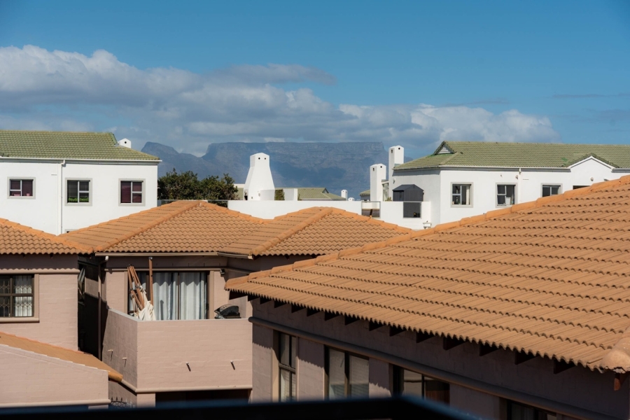 To Let 3 Bedroom Property for Rent in Bloubergstrand Western Cape